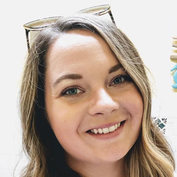 Meet your Posher, Kait - Picture 5 of 5